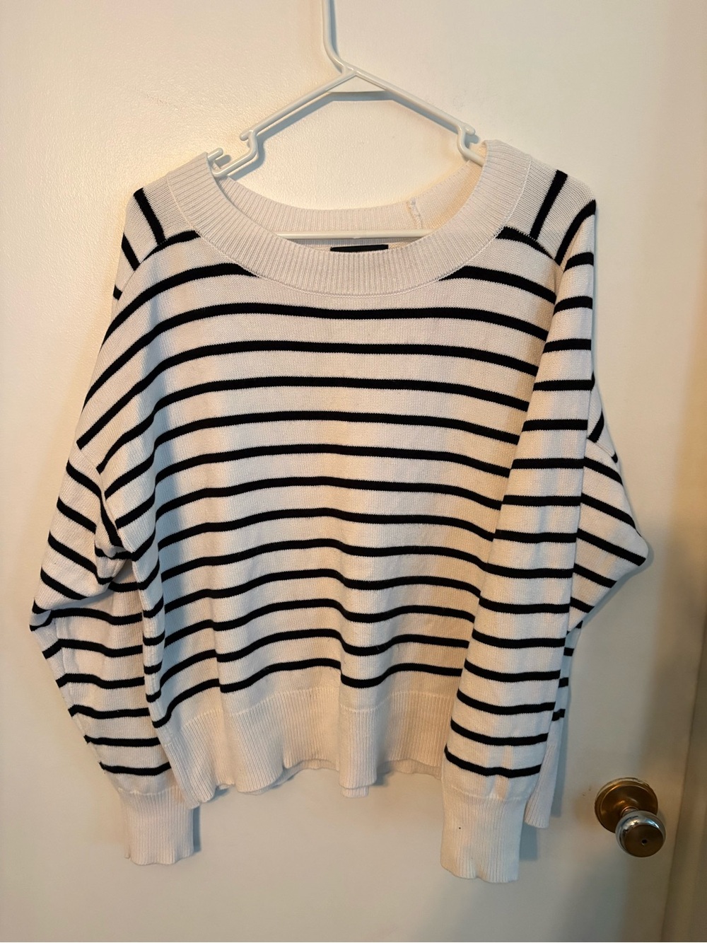 Truth Striped Boatneck Sweater - White/Black size XL
